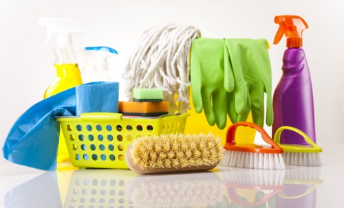 Kitchen deep cleaning service in Clapham removing grease and grime